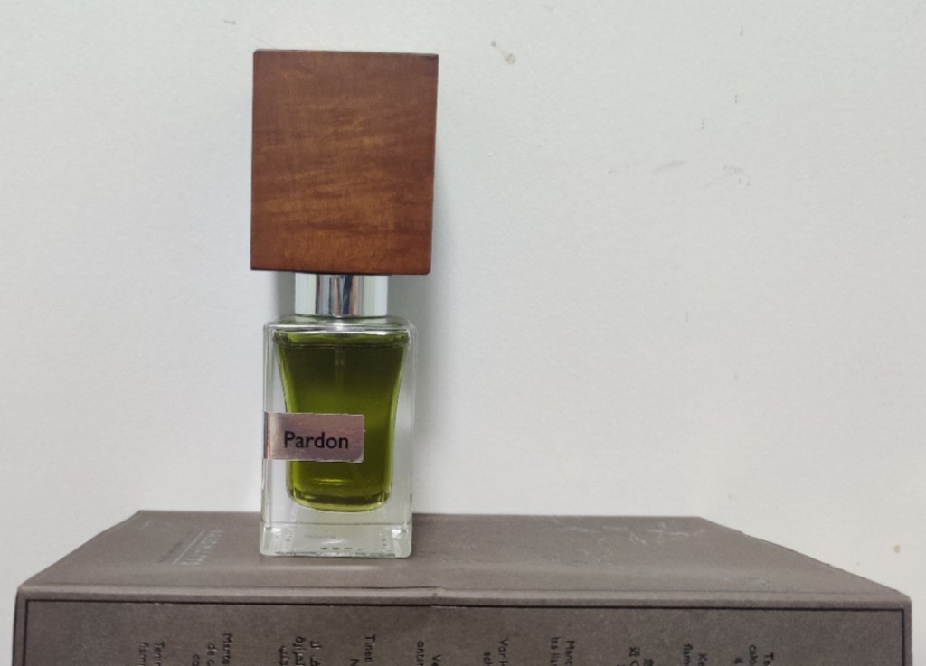 使用时要选质量有保证的产品控制用量避免阳光直射关注保质期敏感体质