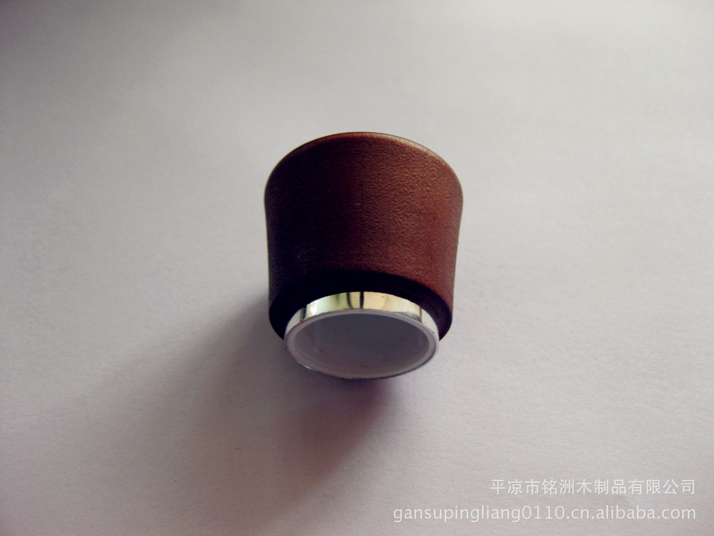 或者《谋杀》中那种阴霾森林的味道