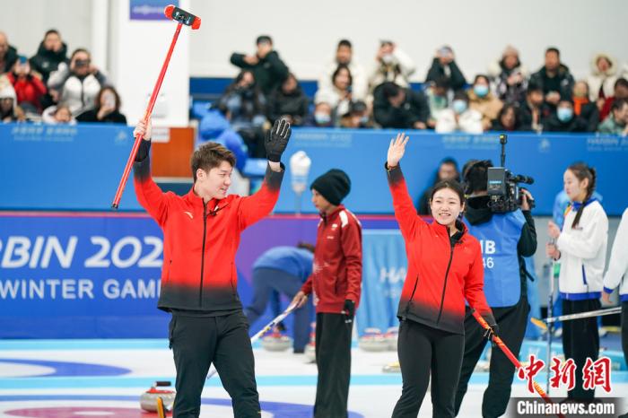 亚冬会首秀中国混双11-5击败哈萨克斯坦 新搭档王