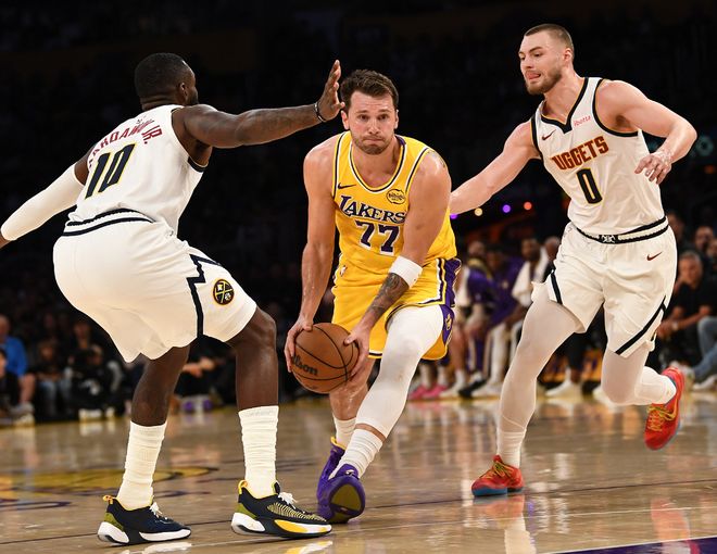 东契奇绝杀逆转掘金 湖人加时险胜打破丹佛魔咒