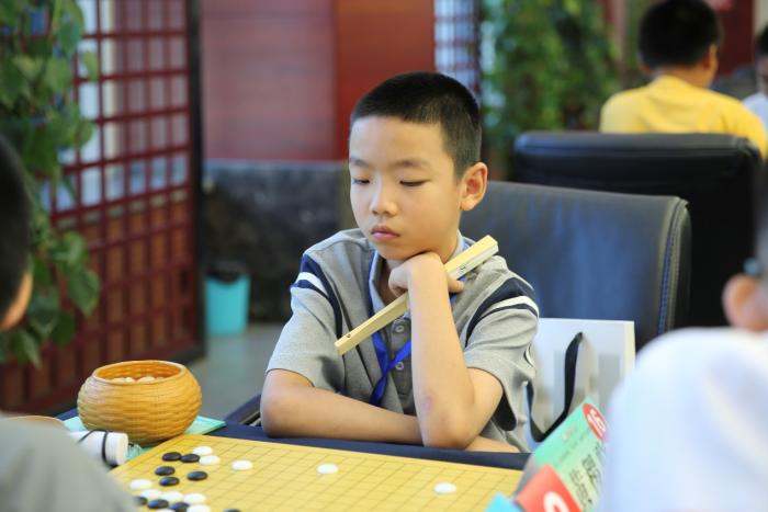 第三届克拉玛依科力杯全国少儿围棋赛收官 580余